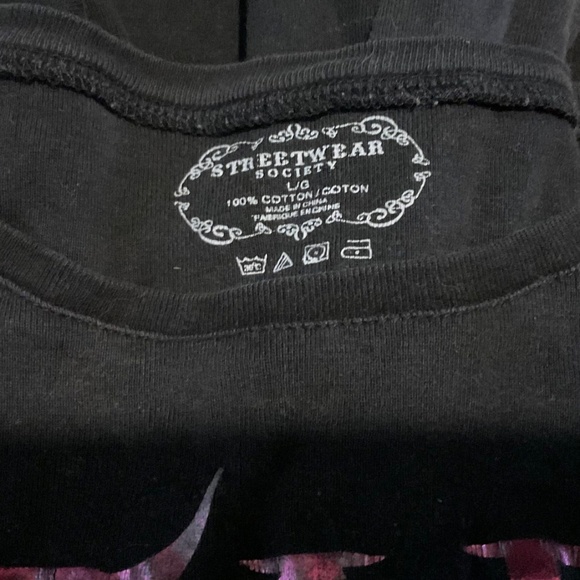 STREETWEAR SOCIETY   BLACK T-SHIRT  WITH SHINY ‘’BAD GIRL ‘IN PINK SIZE LARGE - Picture 7 of 7